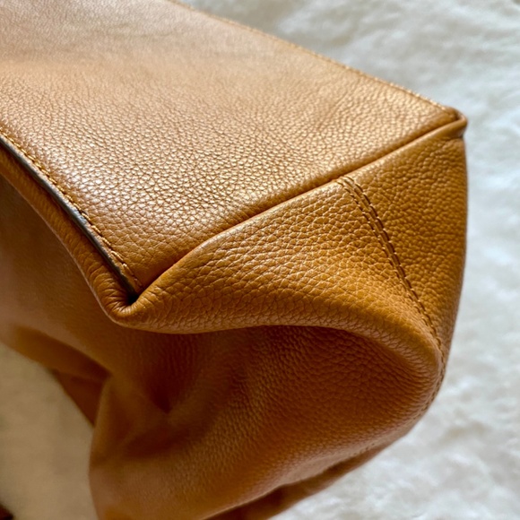 VINCE CAMUTO Hobo Shoulder Bag Rustic Oak - Picture 5 of 13